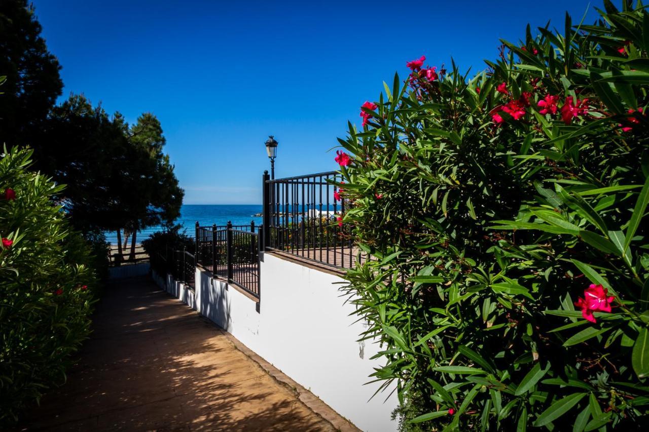 Marbella Banus Suites - Bird Of Paradise Playas Del Duque Banus Suite Apartment ภายนอก รูปภาพ