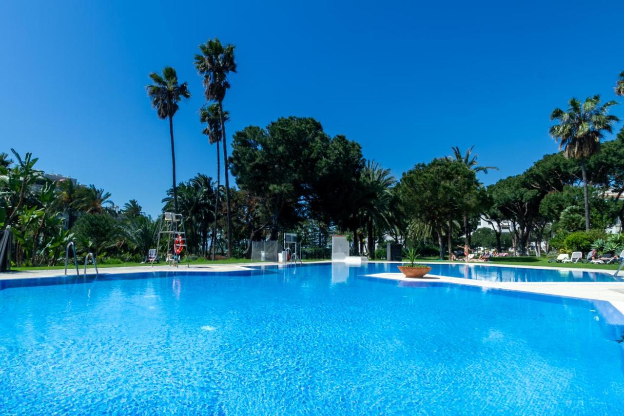 Marbella Banus Suites - Bird Of Paradise Playas Del Duque Banus Suite Apartment ภายนอก รูปภาพ