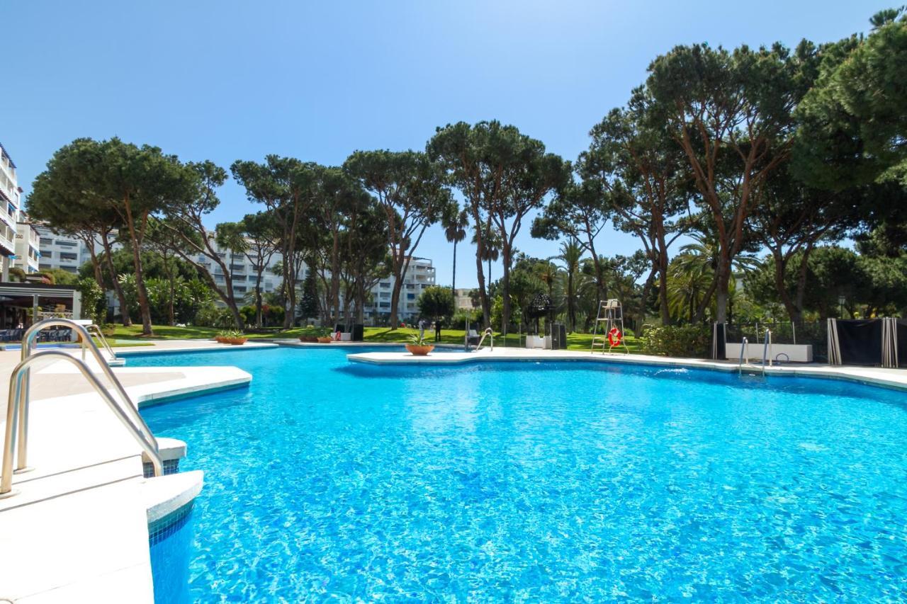 Marbella Banus Suites - Bird Of Paradise Playas Del Duque Banus Suite Apartment ภายนอก รูปภาพ