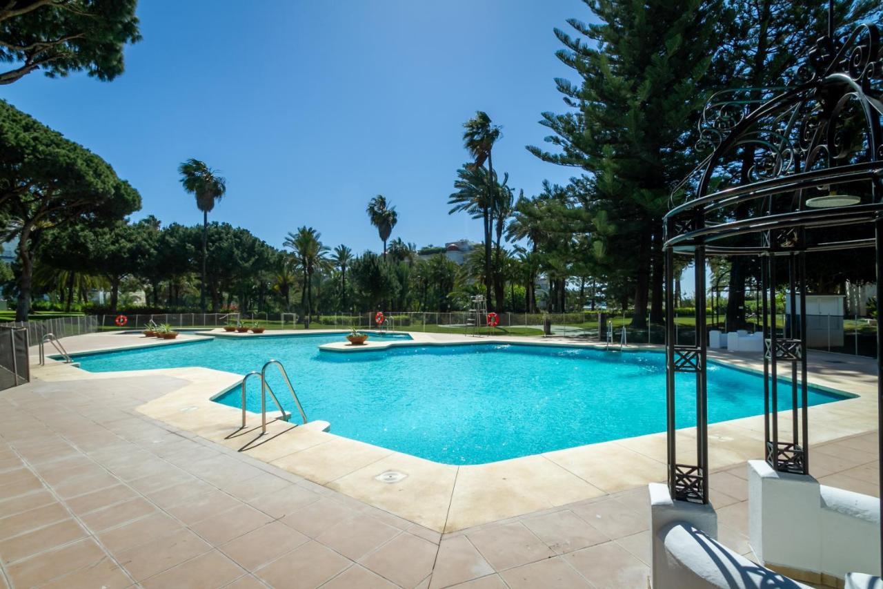 Marbella Banus Suites - Bird Of Paradise Playas Del Duque Banus Suite Apartment ภายนอก รูปภาพ